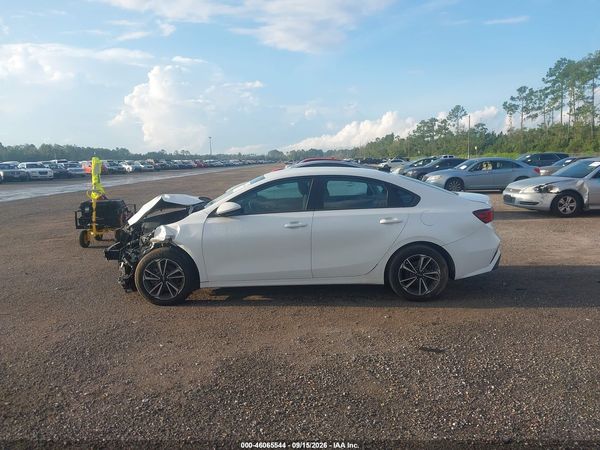 2023 KIA FORTE LXS — I117