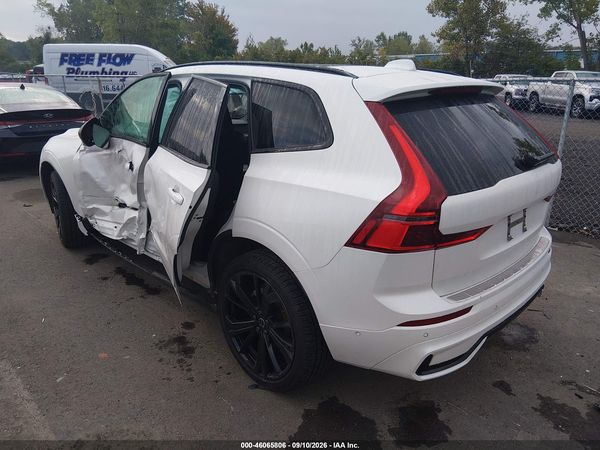 2026 VOLVO XC60 B5 ULTRA BLACK EDITION — I3