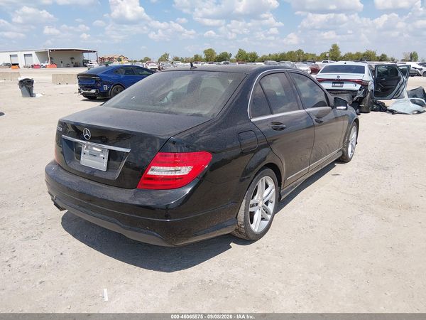 2014 MERCEDES-BENZ C 250 SPORT