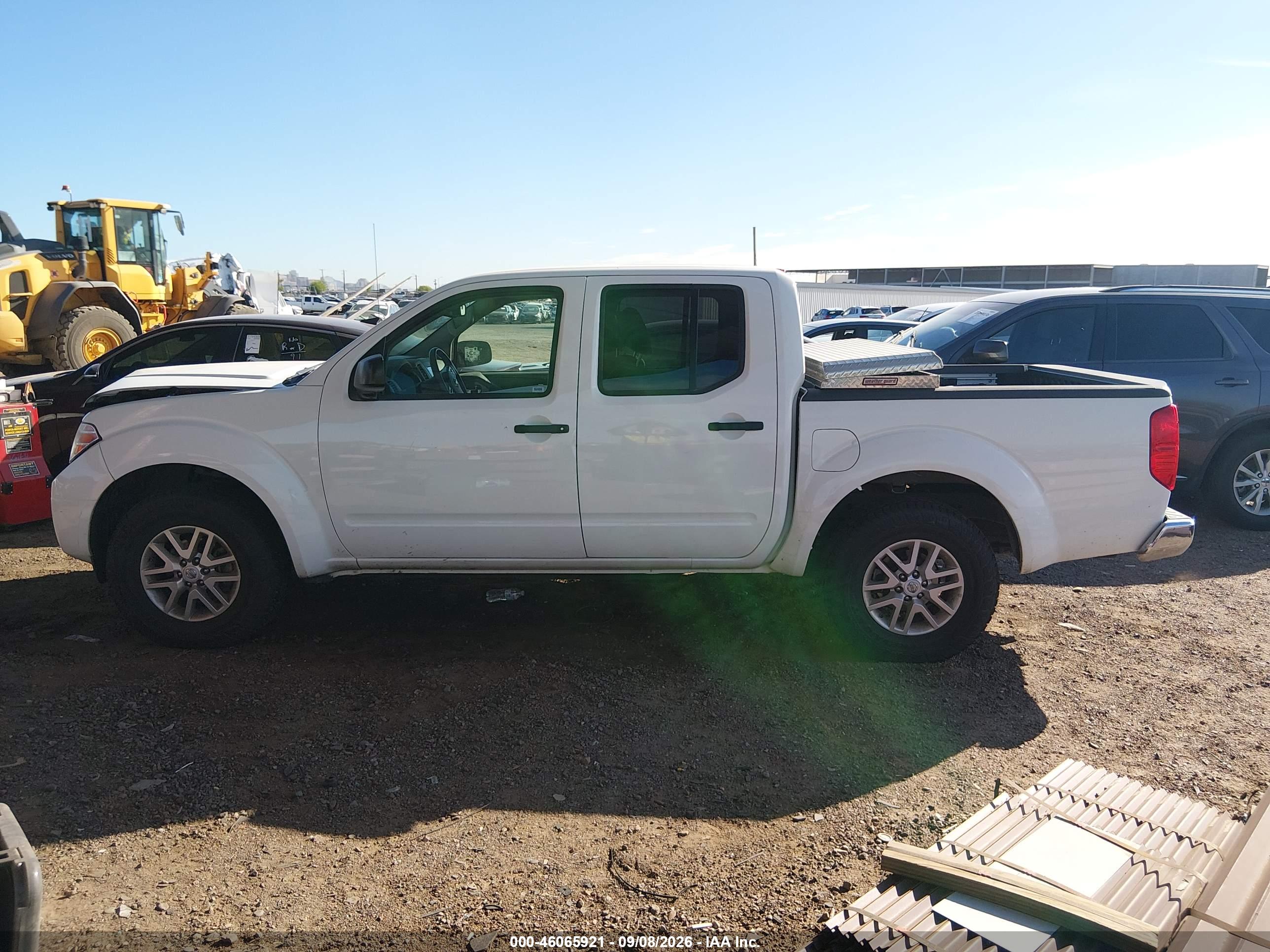 2019 NISSAN FRONTIER SV