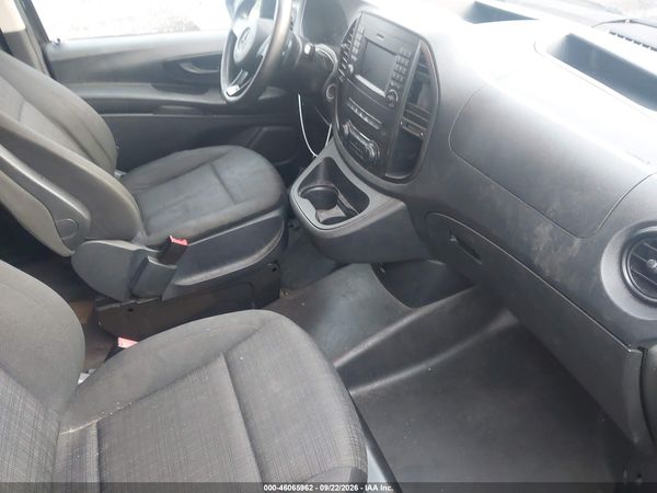 2018 MERCEDES-BENZ METRIS — I5
