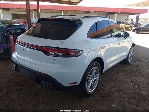 2022 PORSCHE MACAN — I4
