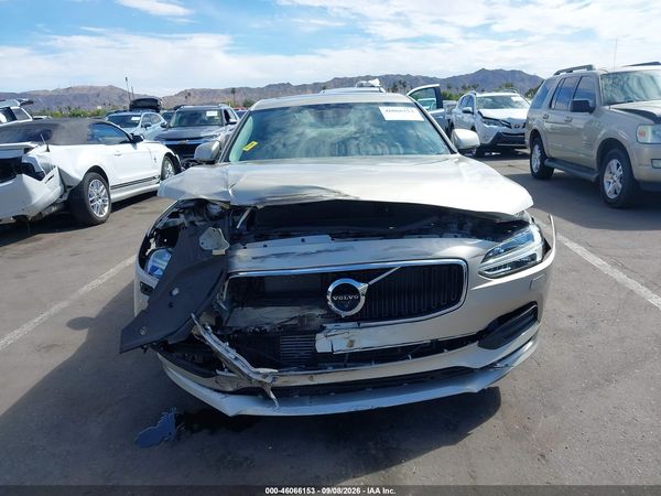 2018 VOLVO S90 T6 MOMENTUM