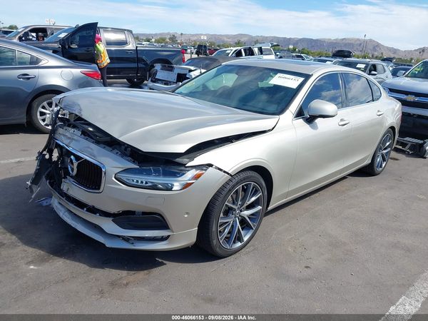 2018 VOLVO S90 T6 MOMENTUM