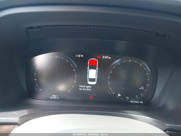 2018 VOLVO S90 T6 MOMENTUM
