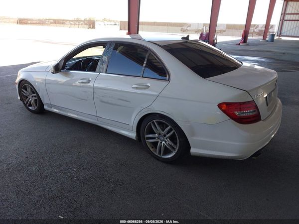 2014 MERCEDES-BENZ C 250 SPORT — I3