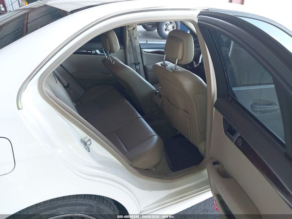 2014 MERCEDES-BENZ C 250 SPORT — I8