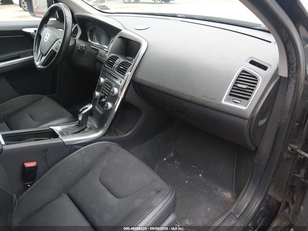 2016 VOLVO XC60 T5 DRIVE-E