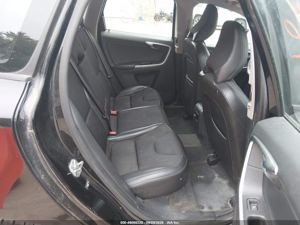 2016 VOLVO XC60 T5 DRIVE-E