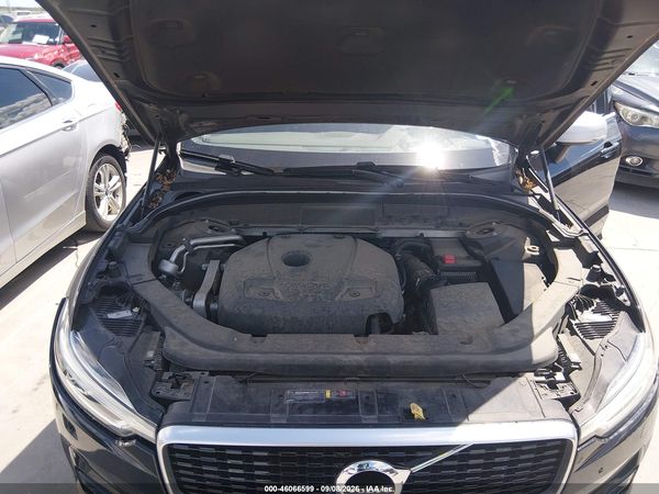 2018 VOLVO XC60 T6 R-DESIGN