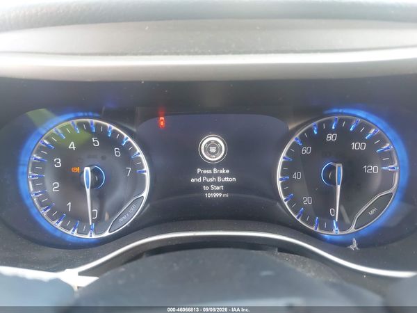 2023 CHRYSLER PACIFICA TOURING L — I7