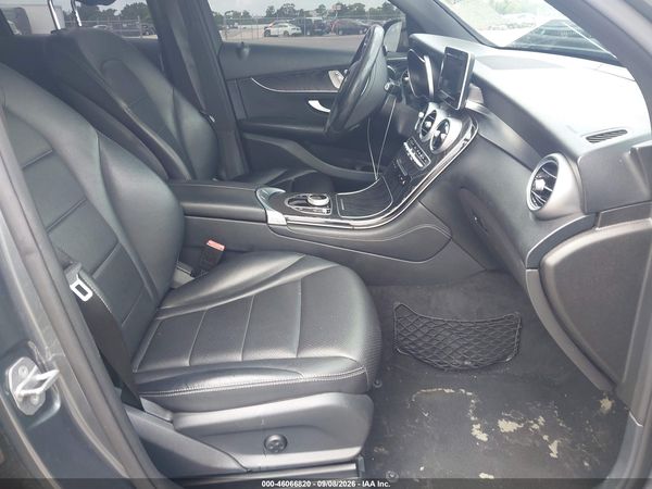 2017 MERCEDES-BENZ GLC 300 GLC300 — I5
