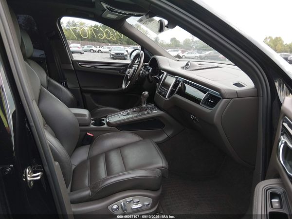 2015 PORSCHE MACAN S — I5