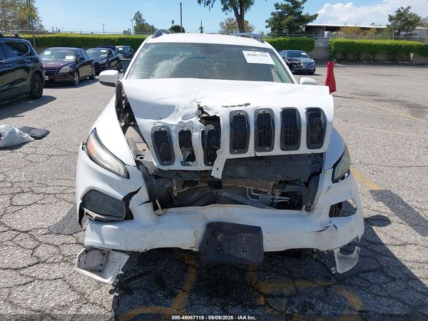 2018 JEEP CHEROKEE LATITUDE FWD — I115