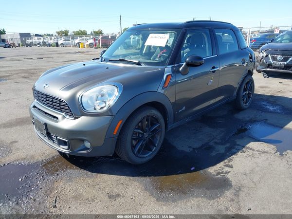 2013 MINI COUNTRYMAN — I2