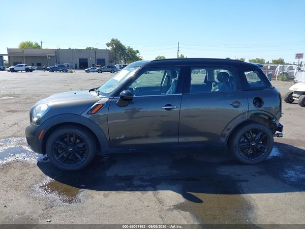 2013 MINI COUNTRYMAN COOPER S — I117