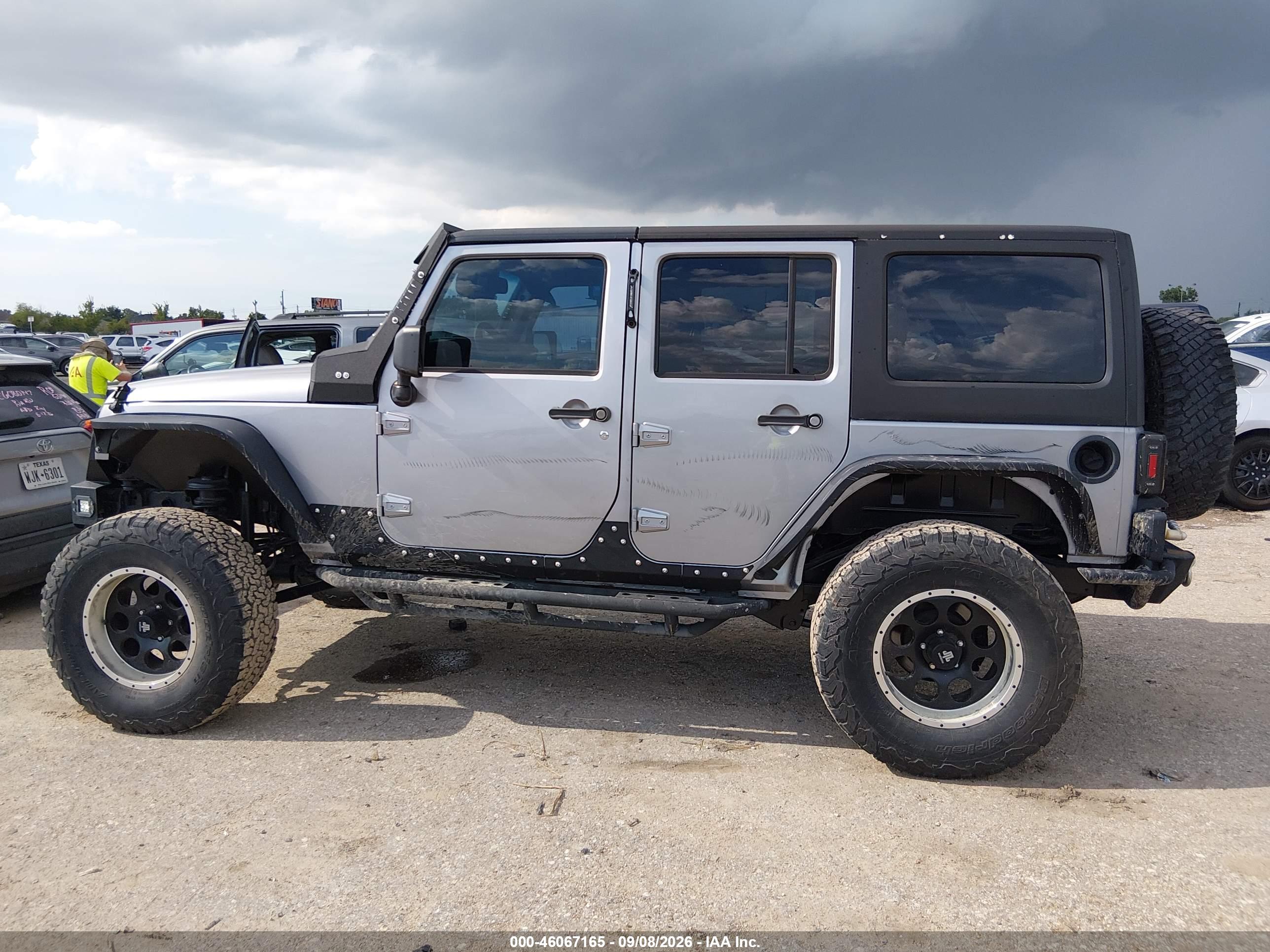 2017 JEEP WRANGLER UNLIMITED SPORT 4X4