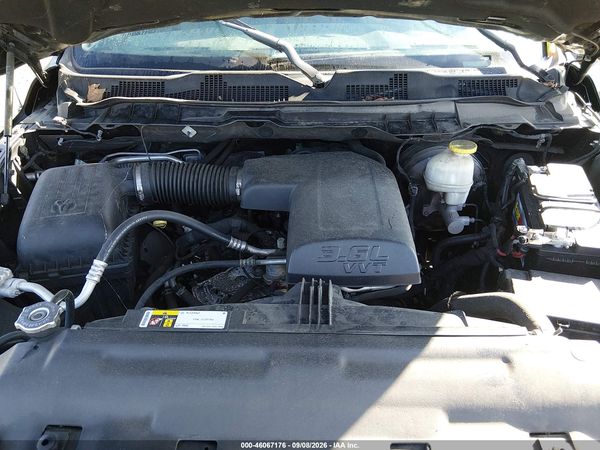 2017 RAM 1500 EXPRESS  4X4 6'4 BOX