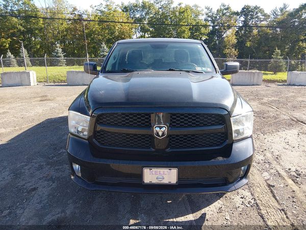 2017 RAM 1500 EXPRESS  4X4 6'4 BOX