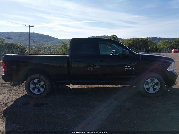 2017 RAM 1500 EXPRESS  4X4 6'4 BOX