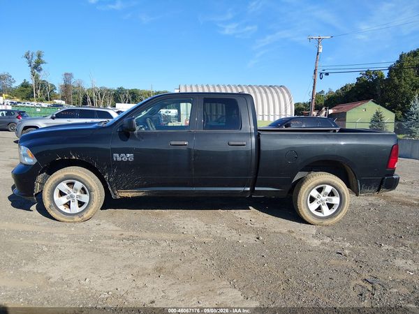 2017 RAM 1500 EXPRESS  4X4 6'4 BOX