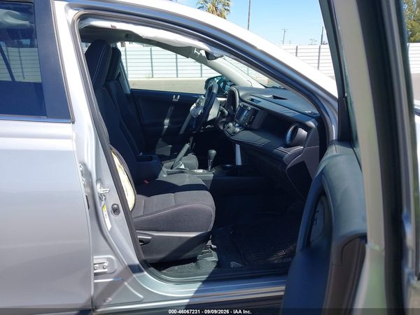2018 TOYOTA RAV4 XLE — I5