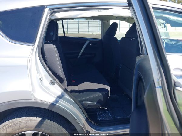 2018 TOYOTA RAV4 XLE — I8