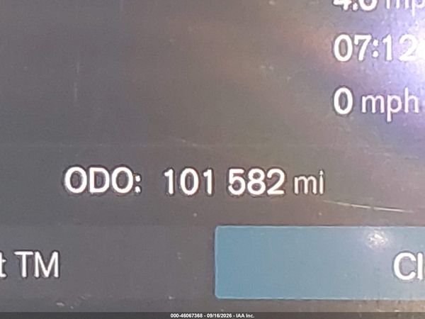 2024 VOLVO XC60 B5 PLUS DARK THEME — I118