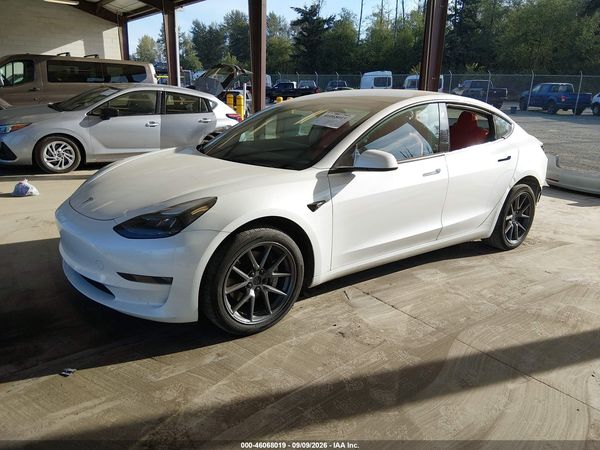 2023 TESLA MODEL 3 — I2