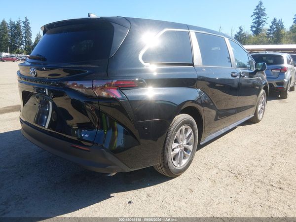 2025 TOYOTA SIENNA LE