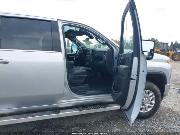 2022 CHEVROLET SILVERADO 3500HD 4WD  LONG BED LTZ — I8