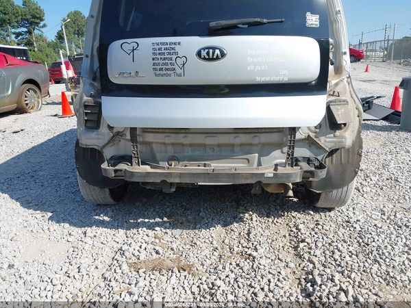 2017 KIA SOUL Base — I6