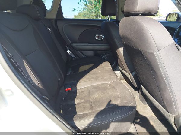 2017 KIA SOUL Base — I8