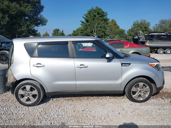 2017 KIA SOUL Base — I116