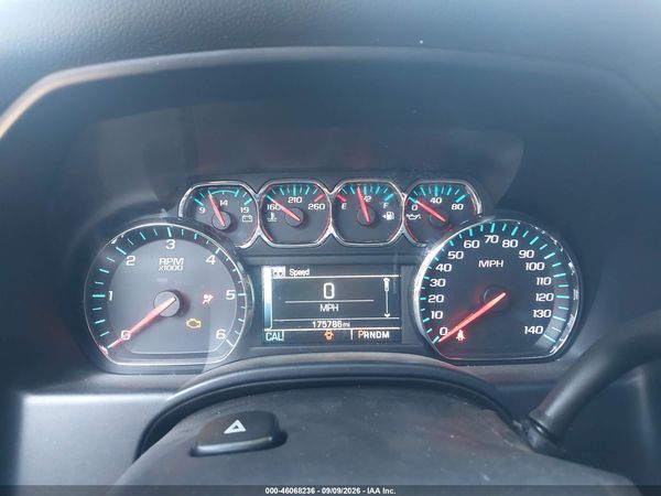 2015 CHEVROLET SILVERADO 1500 1LT — I7