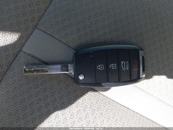 2016 KIA OPTIMA LX — I11