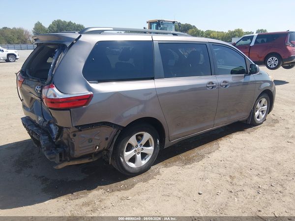 2015 TOYOTA SIENNA LE 8 PASSENGER — I4