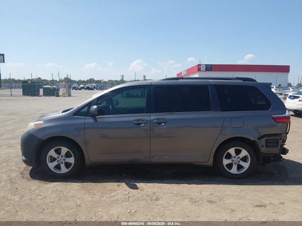 2015 TOYOTA SIENNA LE 8 PASSENGER — I117