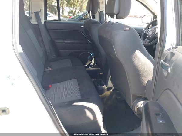 2016 JEEP COMPASS SPORT — I8