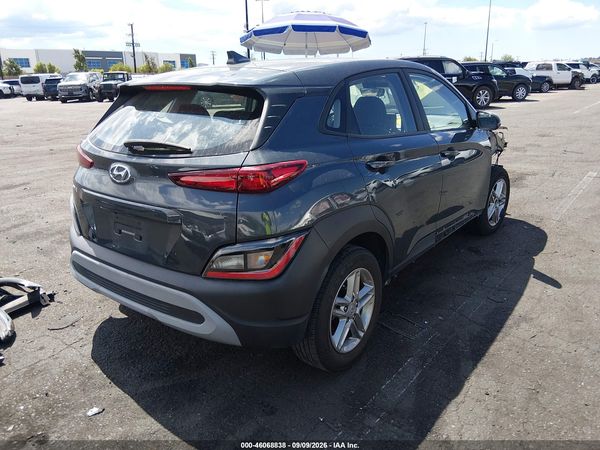 2022 HYUNDAI KONA SE