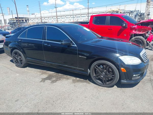 2013 MERCEDES-BENZ S 63 AMG S63 AMG — I116