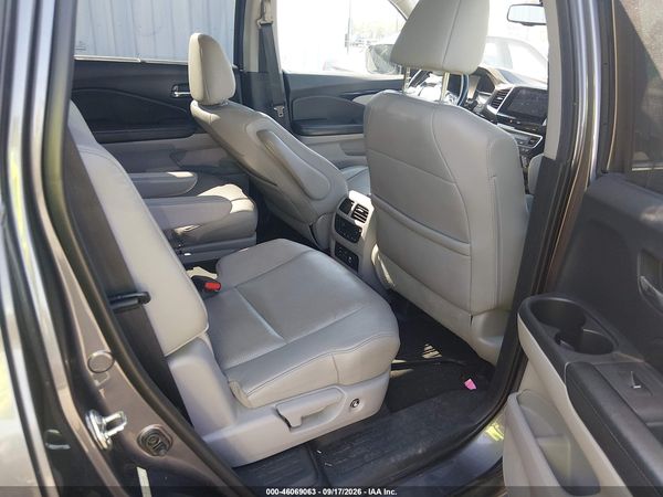 2016 HONDA PILOT ELITE — I8