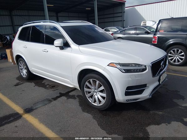 2016 VOLVO XC90 T6 MOMENTUM — I1