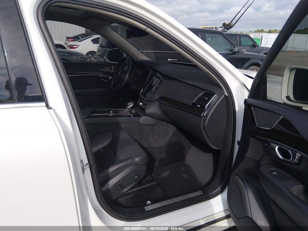 2016 VOLVO XC90 T6 MOMENTUM — I5