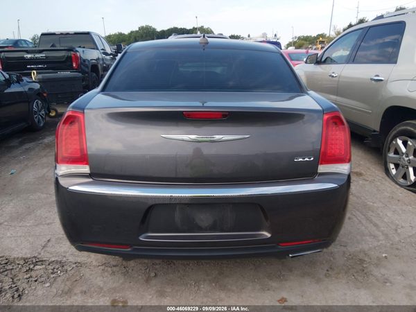 2015 CHRYSLER 300 LIMITED
