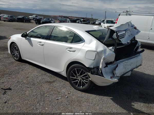 2016 LEXUS ES 350 — I3