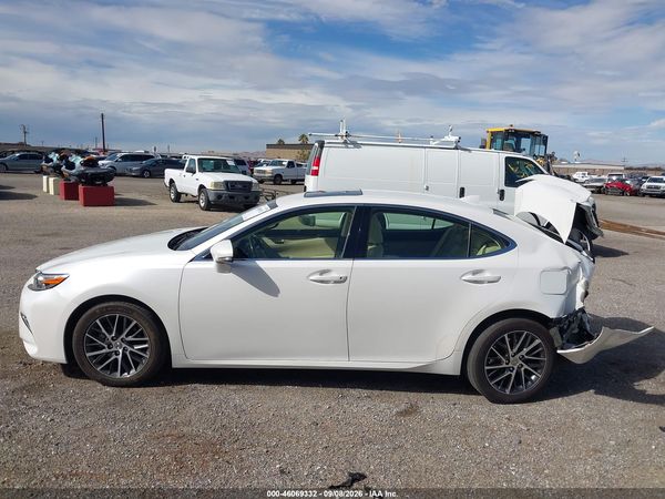 2016 LEXUS ES 350 — I117