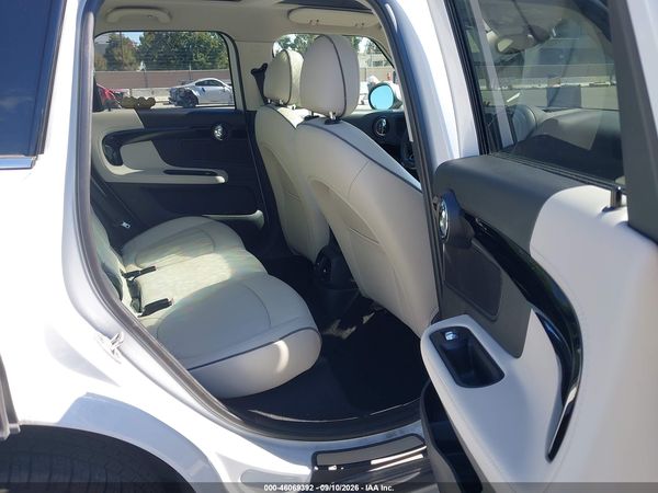 2018 MINI COUNTRYMAN COOPER S — I8
