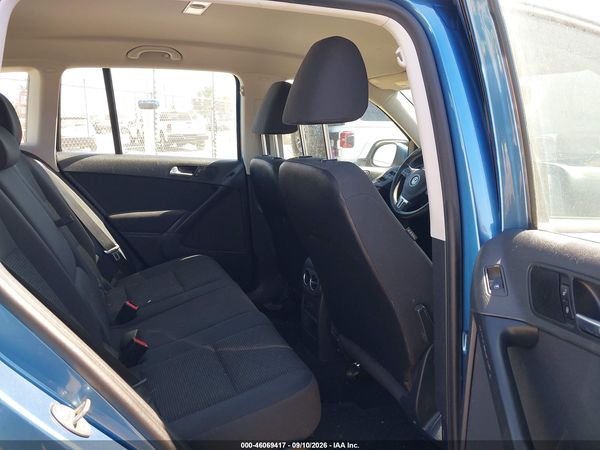 2017 VOLKSWAGEN TIGUAN 2.0T/2.0T S — I8