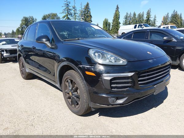 2016 PORSCHE CAYENNE